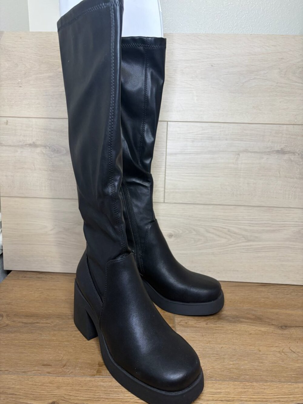 Madden Girl Lax Womens Platform Knee High Boots Black Pari Size 10